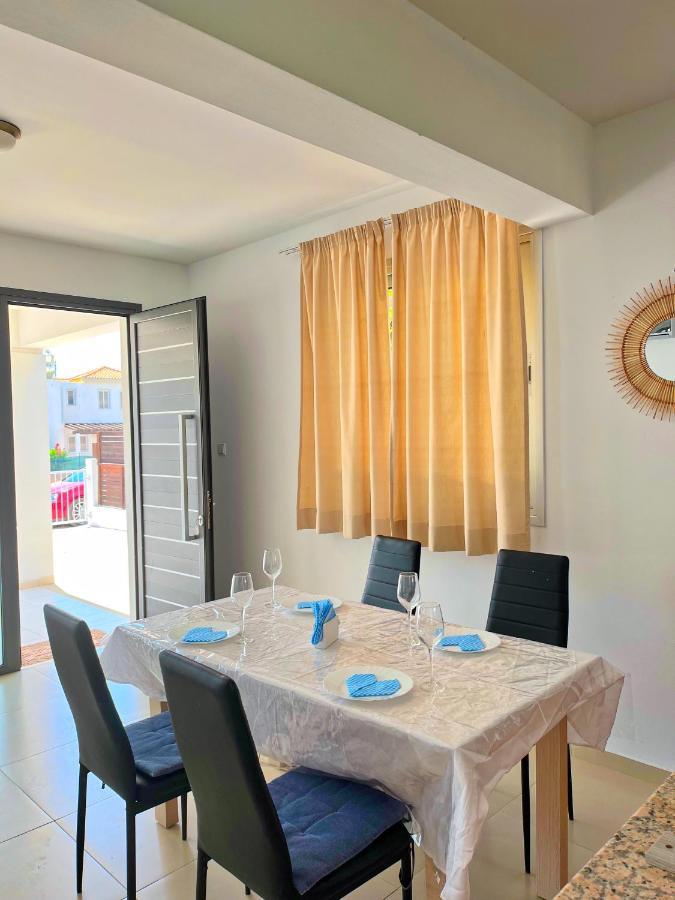3 Bedroom Coral Bay Beach Seaview Villa II Private Pool מראה חיצוני תמונה